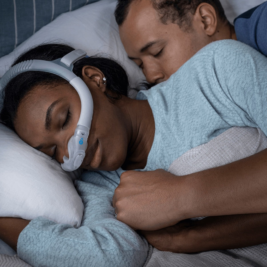 Woman Wearing AirFit N30i CPAP Mask
