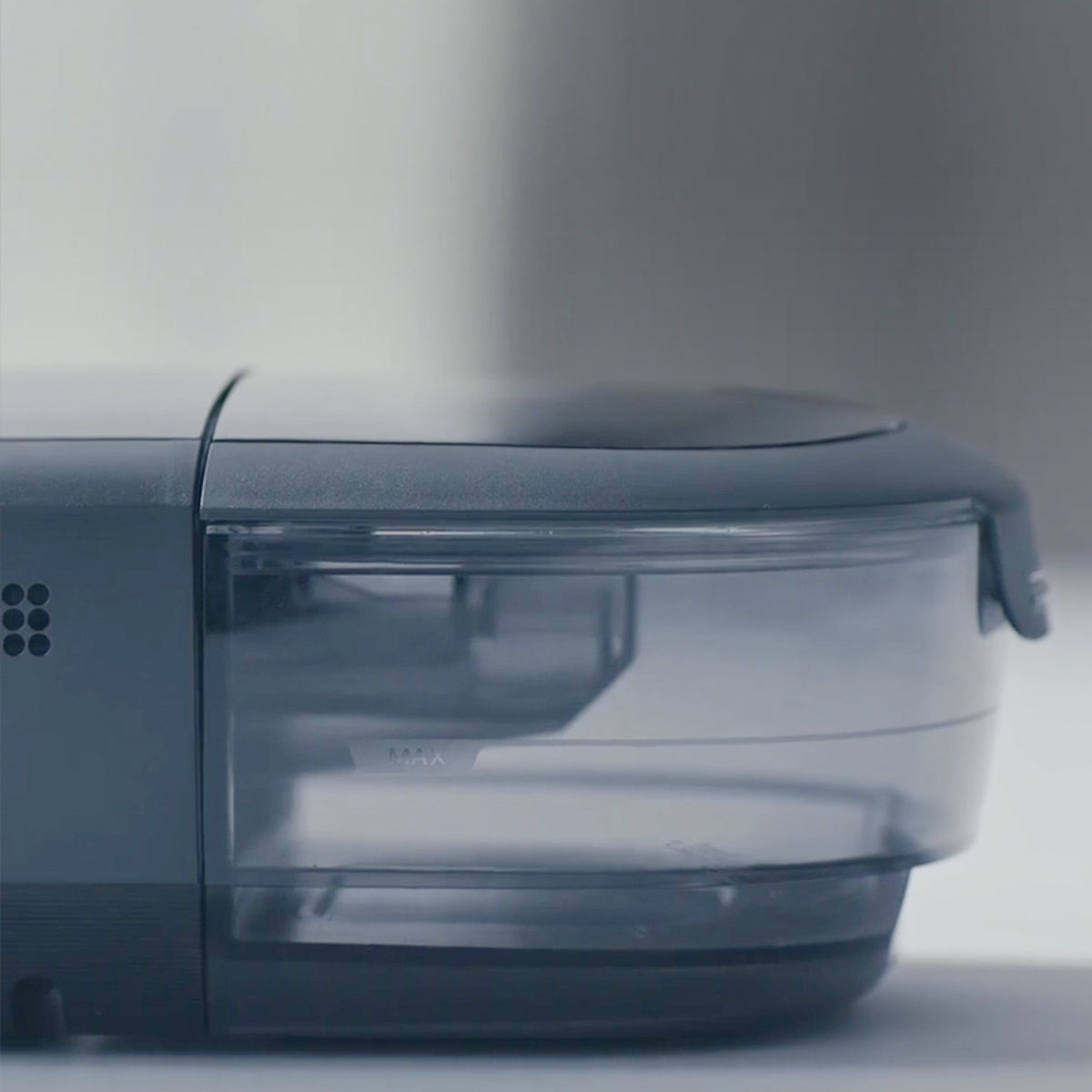 Dreamstation 2 Humidifier tank in use 